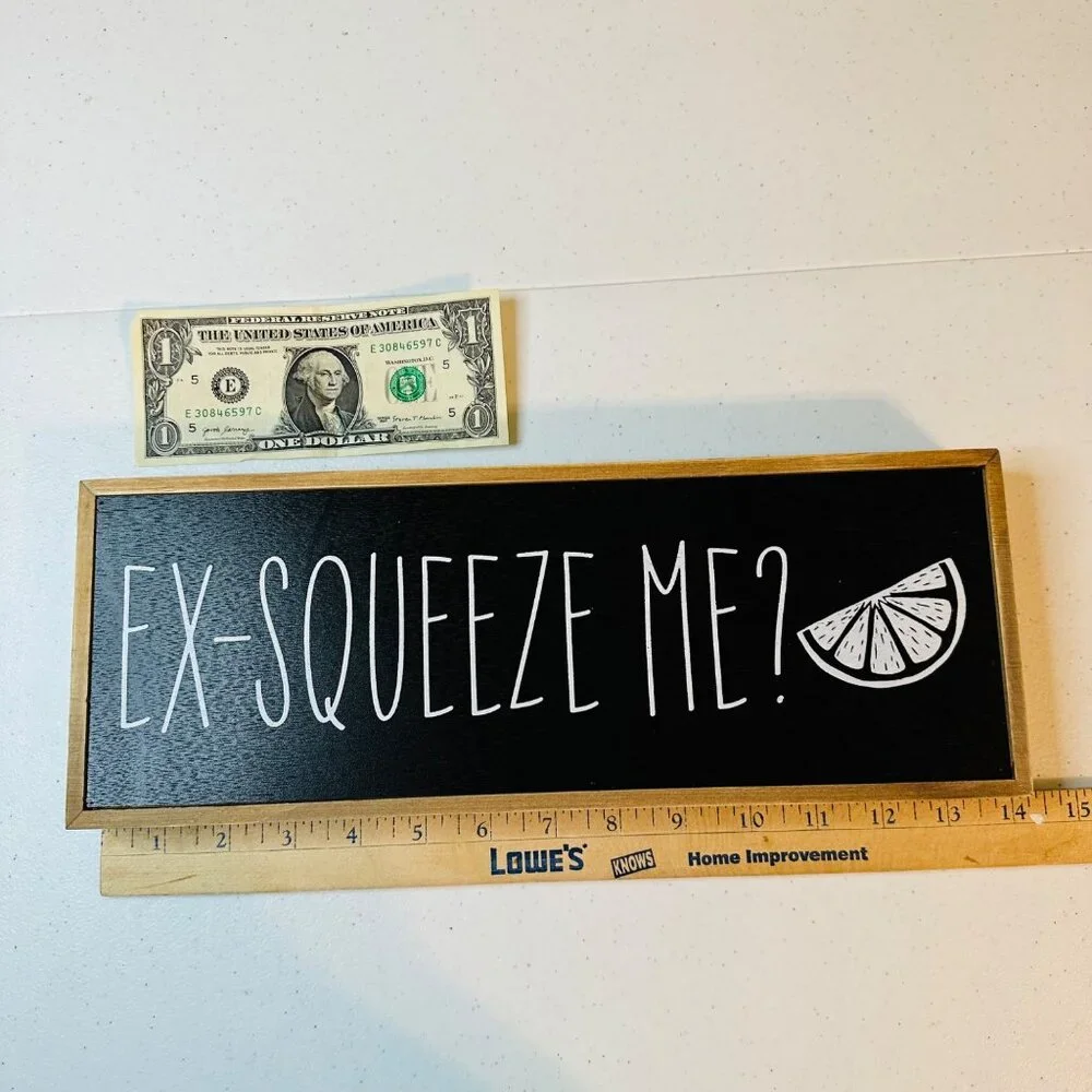 Ex-Squeeze Me Black Block Sign With Lemon Slice Graphic Table Decor Wall Decor